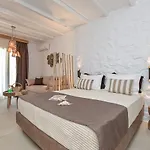 Ruby Of Naxos Apartment *