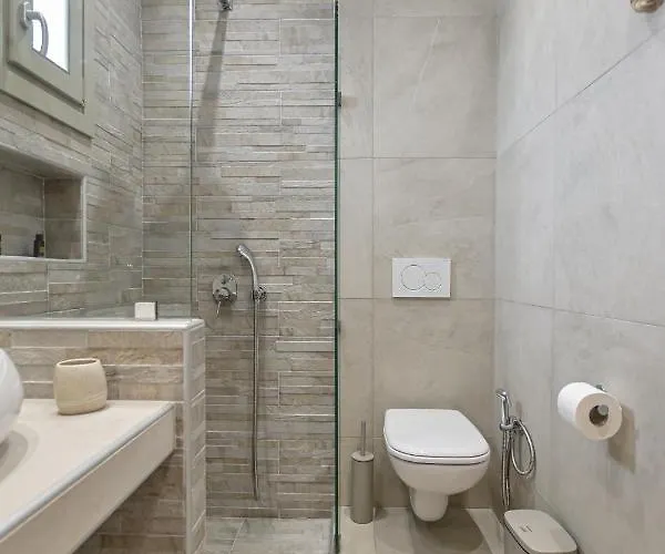 Ruby Of Naxos Agios Prokopios (Naxos)